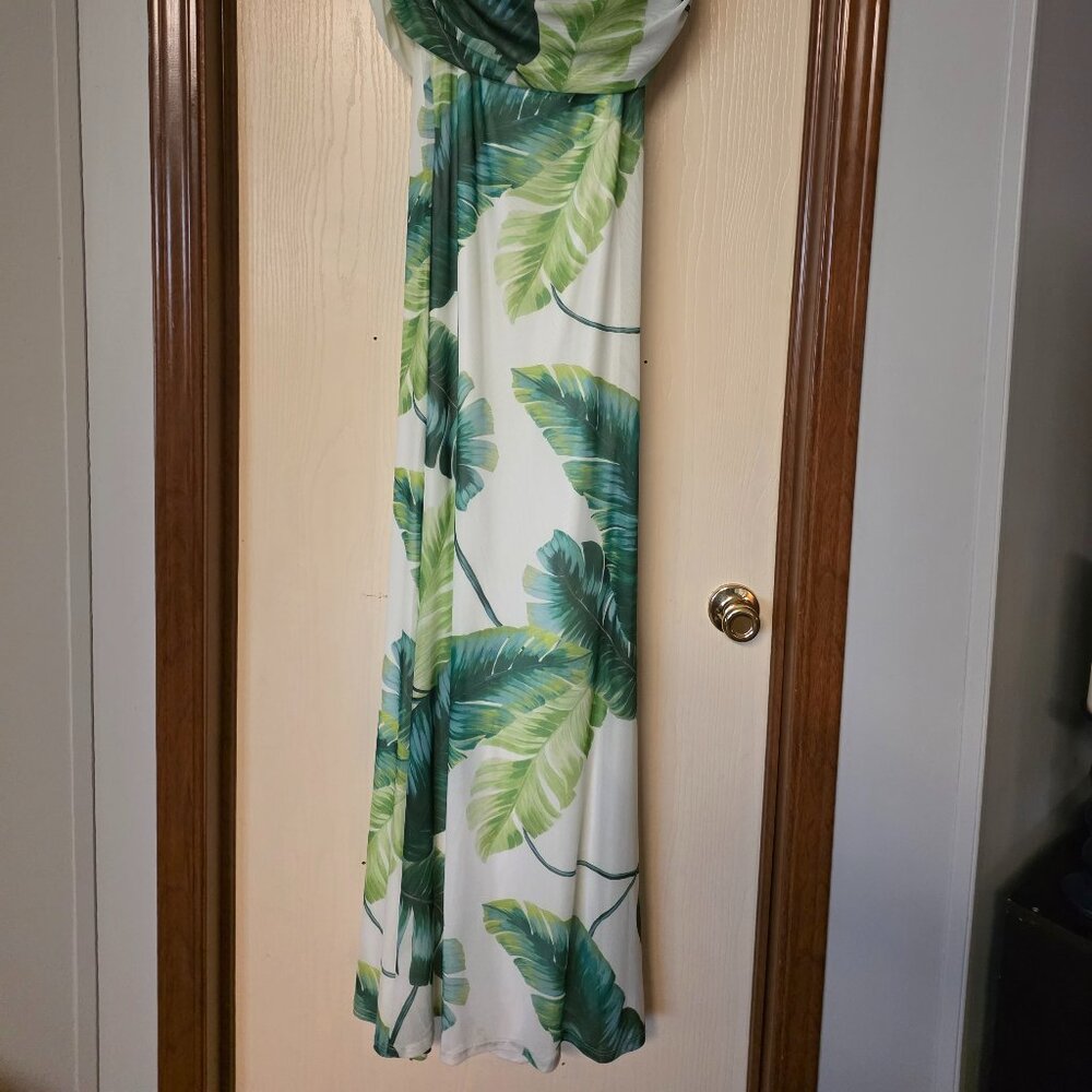 Tropical Green Leaf Maxi Dress - Women - Picture 2 of 6